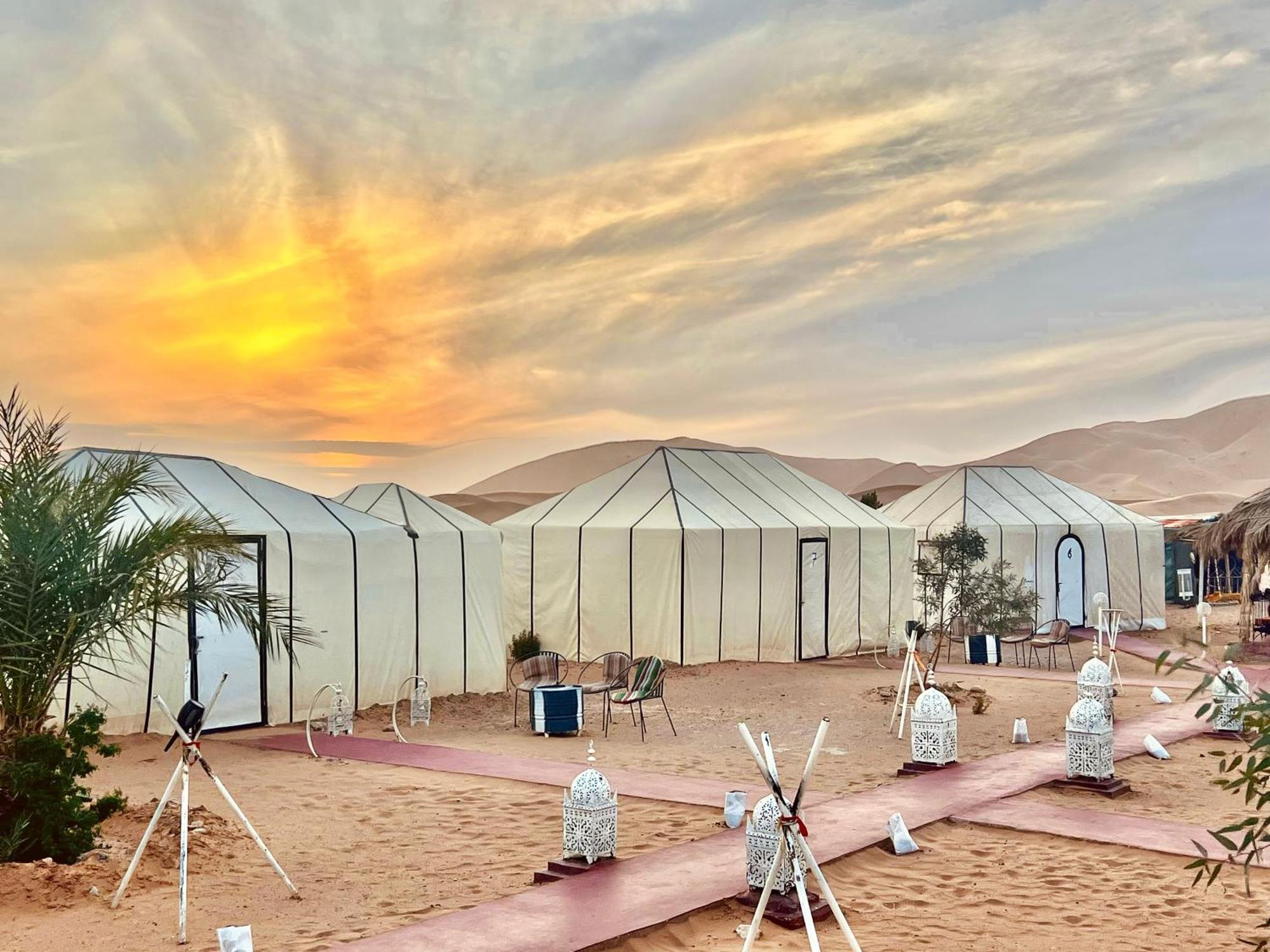 Отель Sahara Dream Luxury Camp Мерзуга Экстерьер фото