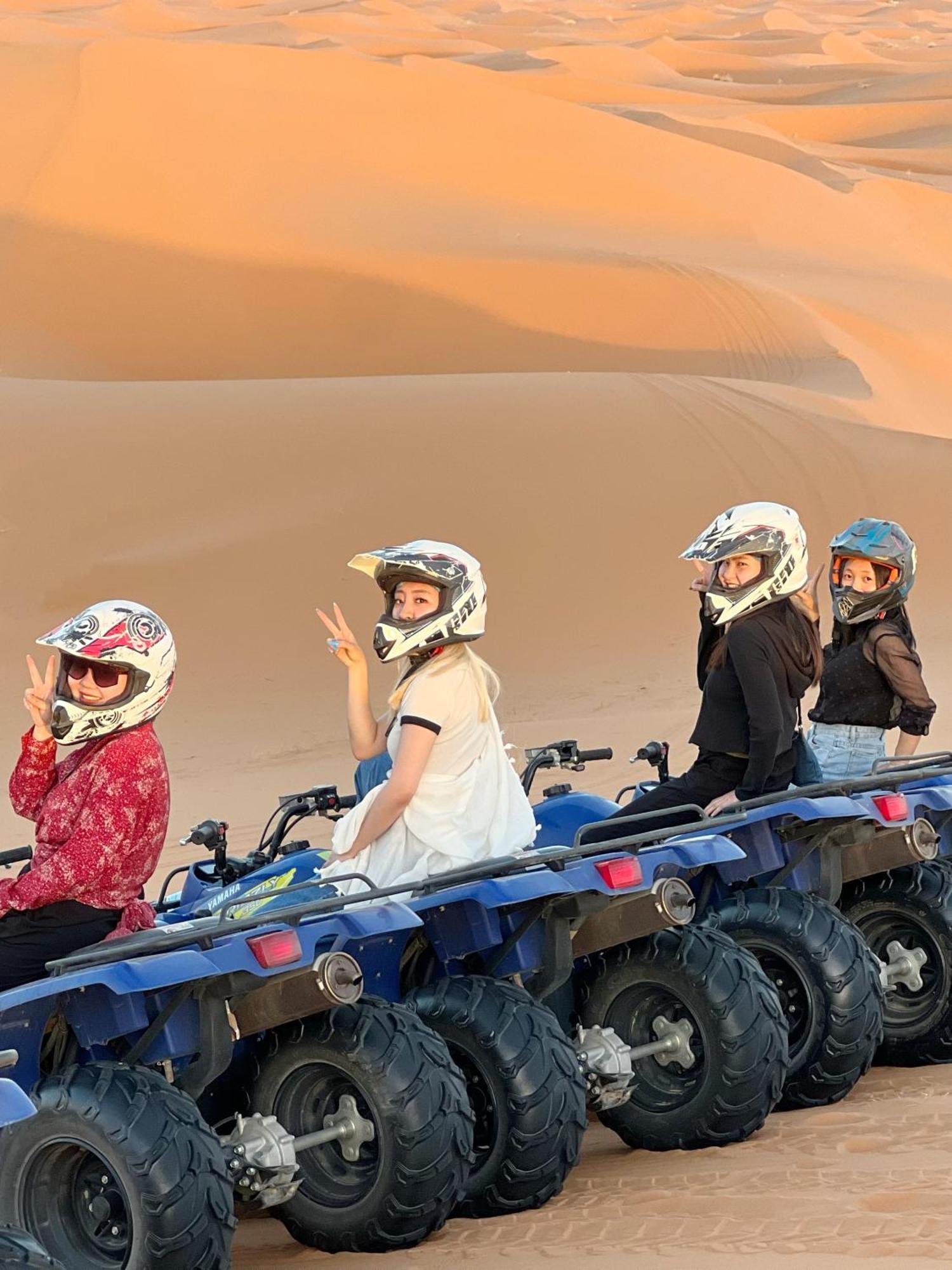 Отель Sahara Dream Luxury Camp Мерзуга Экстерьер фото
