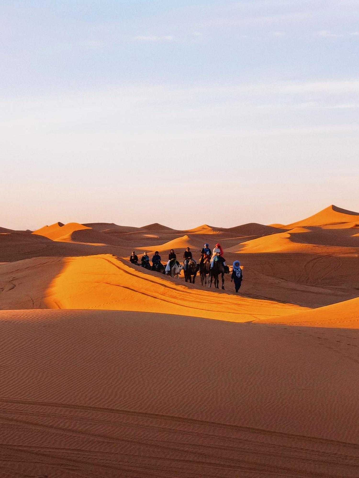 Отель Sahara Dream Luxury Camp Мерзуга Экстерьер фото