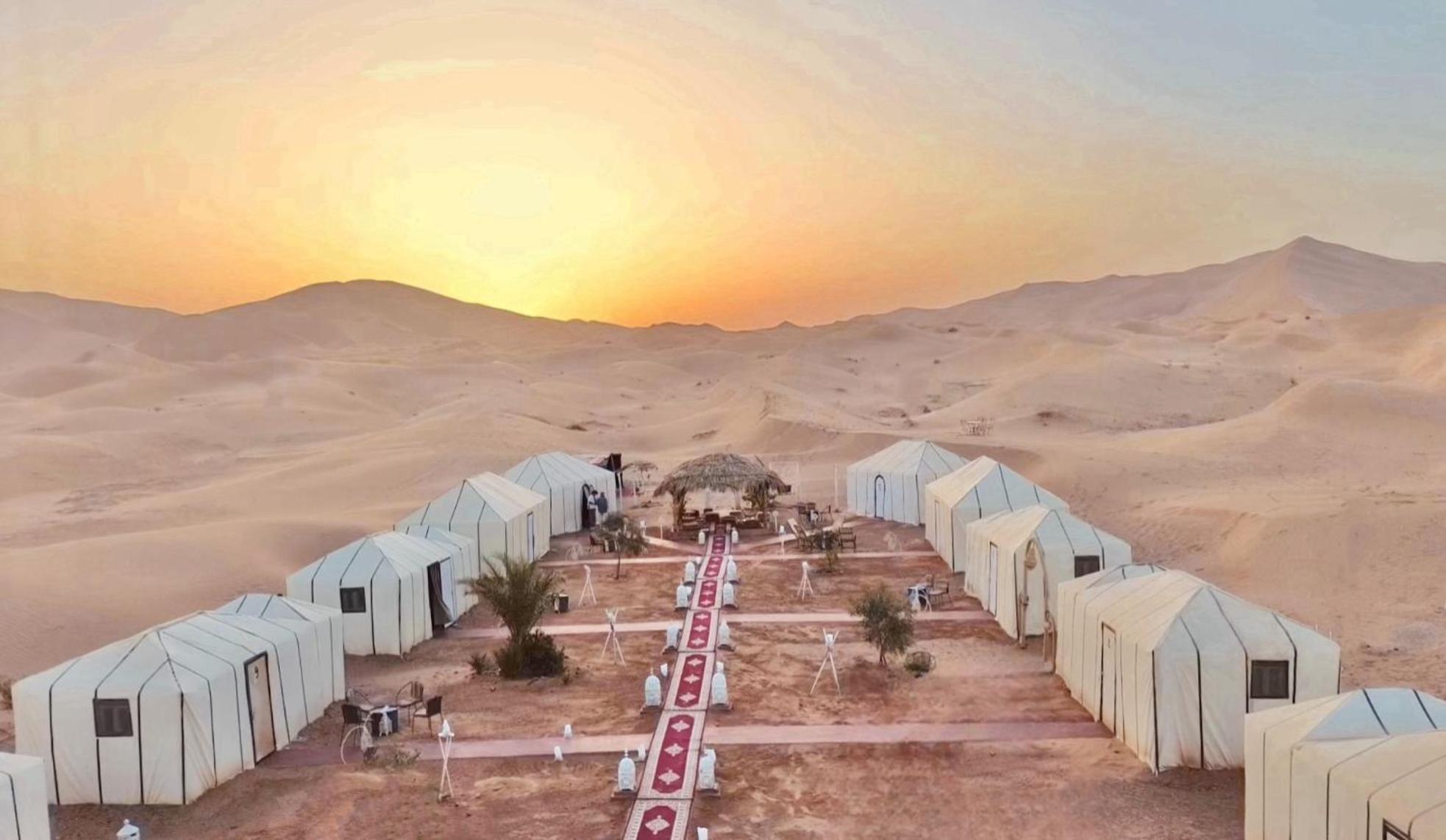 Отель Sahara Dream Luxury Camp Мерзуга Экстерьер фото
